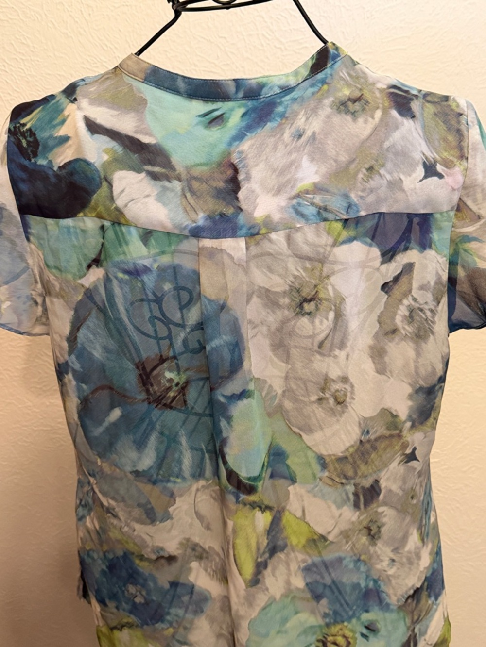 🚙🚙🚙BOGOHO🚙🚙🚙Liz Claiborne Blue & Green Floral Ruffle Front Blouse-Large - Picture 7 of 11